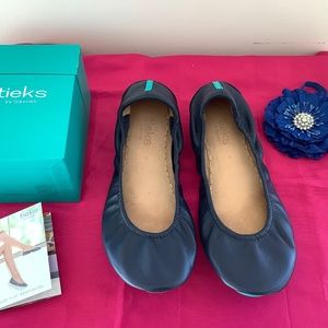 TIEKS California Navy Size 8 Ballet Flat EUC